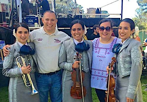 Mariachi Mestizo family 